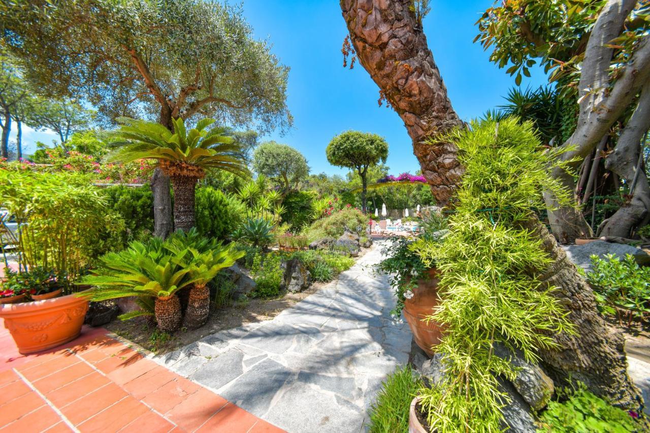 Hotel Pineta Ischia Exterior foto