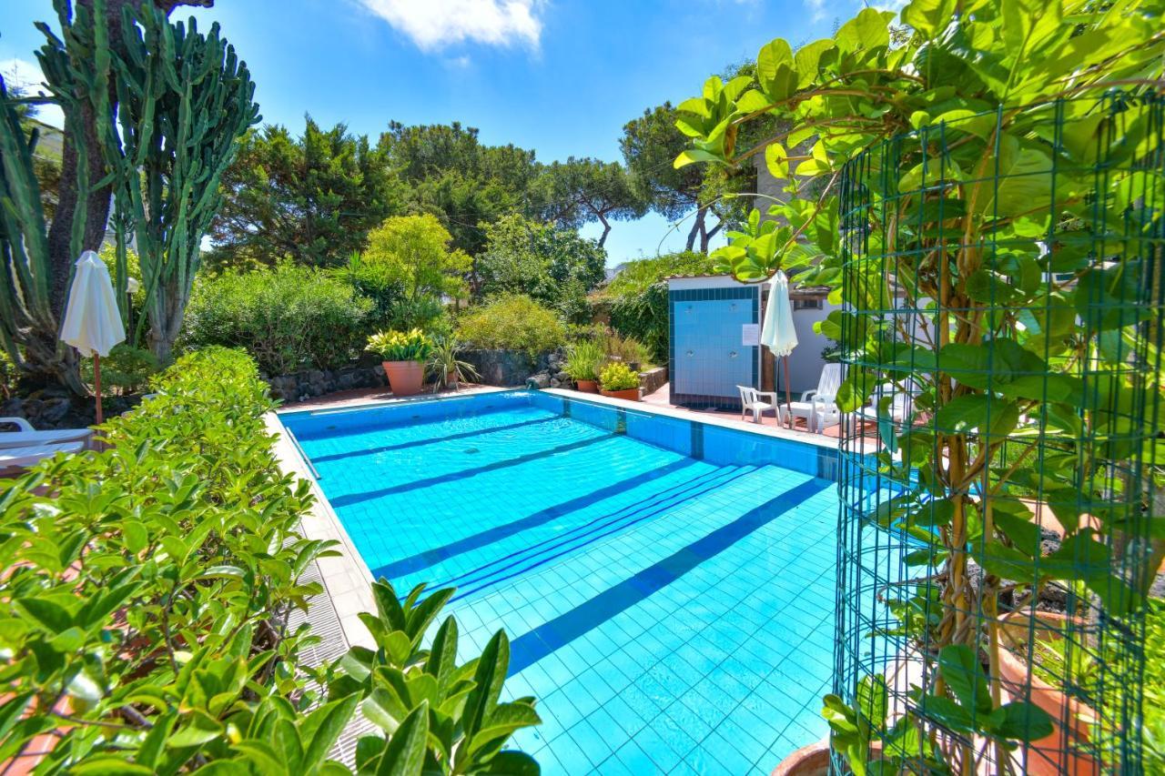 Hotel Pineta Ischia Exterior foto